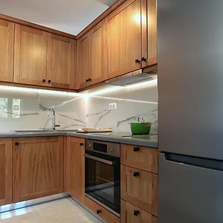 Appartement Asanis 1 *